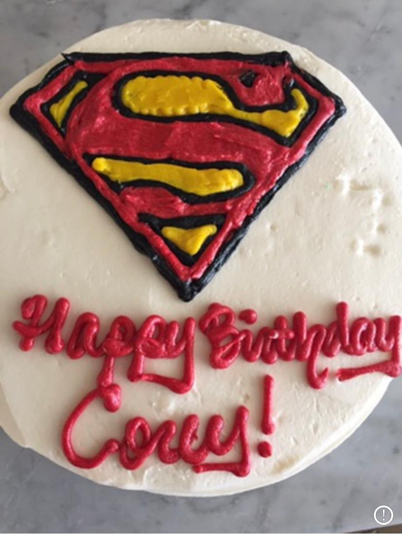 Superman Cake - Jessica Harris Cake Design